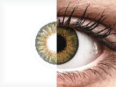 Brown Pure Hazel contact lenses - natural effect - Air Optix (2 monthly coloured lenses)